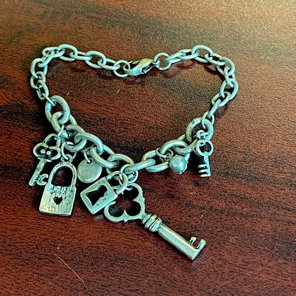 EUC charm bracelet,  keys